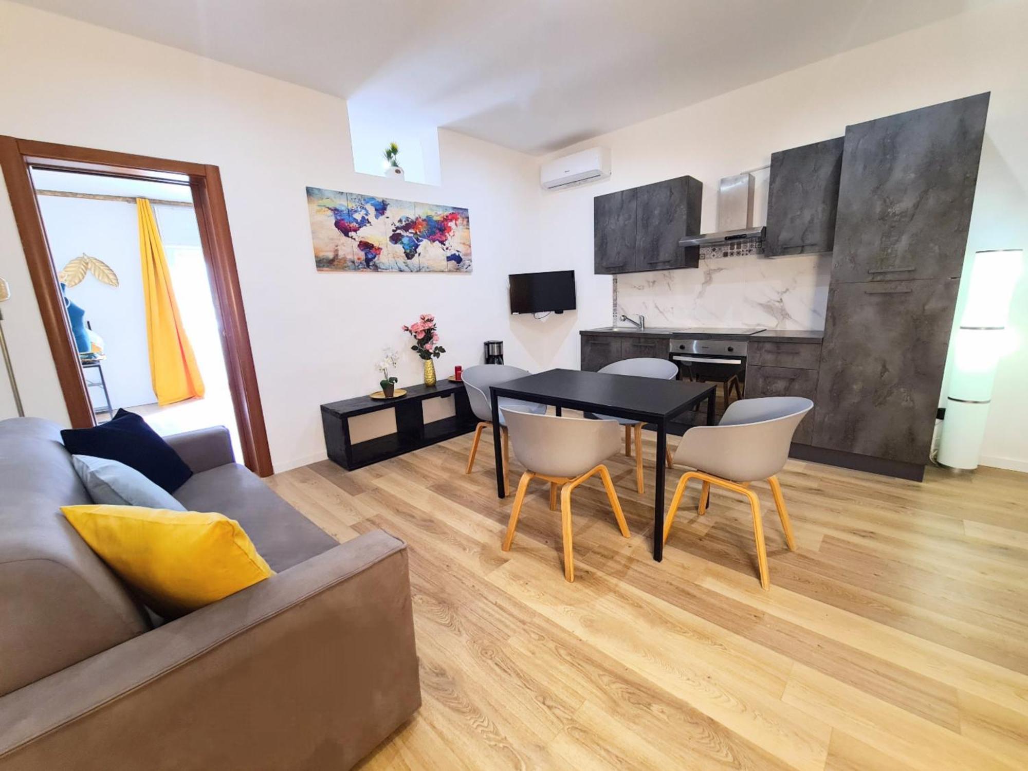 Appartement Luxury Flat In Center By The Sea à Bari Extérieur photo